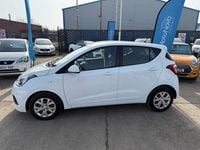 Used Hyundai i10 SE 66 HP (48 kW) 2014 White Hatchback