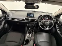 Used Mazda 3 165 HP (121 kW) 2015 White Hatchback