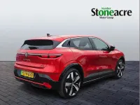 Used Renault Megane E-Tech Komfort 160 kW (218 HP) 2024 Red Hatchback