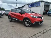 Used Renault Captur Signature 90 HP (66 kW) 2015 Red/black SUV