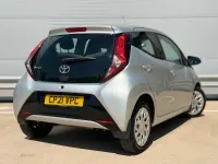 Used Toyota Aygo X-play 72 HP (52 kW) 2021 Silver Hatchback