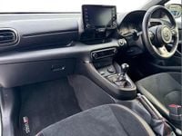 Used Toyota Yaris 257 HP (189 kW) 2021 White Hatchback