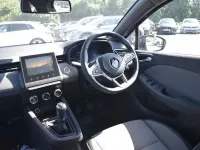 Used Renault Clio Techno 90 HP (66 kW) 2023 Black Hatchback