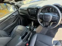 New Isuzu D-Max 2026 Blue Pickup