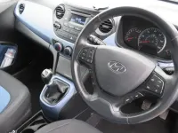 Used Hyundai i10 Premium 87 HP (63 kW) 2015 Blue Hatchback