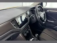 Used VW T-Roc Design 150 HP (110 kW) 2019 Yellow SUV