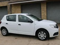 Usado Dacia Sandero Essentiel 90 HP (66 kW) 2019 Branco Citadino