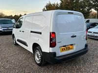 Used Vauxhall Combo 100 HP (73 kW) 2022 White Van
