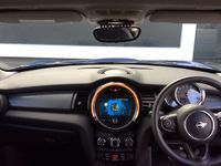 Used Mini Cooper Classic 134 HP (98 kW) 2019 Blue Hatchback