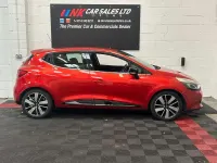 Used Renault Clio Dynamique 90 HP (66 kW) 2016 Red Hatchback