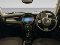 Used Mini ONE Classic 102 HP (75 kW) 2022 Red Hatchback