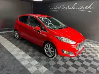 Used Ford Fiesta Titanium 125 HP (91 kW) 2016 Red Hatchback
