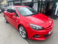 Used Vauxhall Astra Edition 140 HP (102 kW) 2015 Red Hatchback
