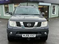 Begagnad Nissan Navara 174 HK (127 kW) 2006 Grå Pickup