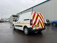 Used Peugeot Partner S 2018 White