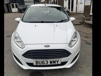 Used Ford Fiesta Zetec 2013 White Hatchback