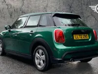 Used Mini Cooper Classic 134 HP (98 kW) 2022 Green Hatchback