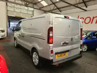 Used Renault Trafic 2019 Silver MPV