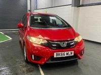 Used Honda Jazz SE 102 HP (75 kW) 2016 Red Hatchback