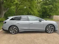 Nouă VW ID.7 210 kW (286 CP) 2025