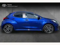 Second-hand Toyota Yaris Hybrid Design 116 CP (85 kW) 2022 Albastru Hatchback