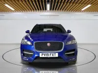 Usado Jaguar F-Pace R-Sport 180 HP (132 kW) 2019 Azul SUV