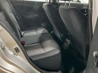 Begagnad Nissan Micra 2016 Silver Halvkombi
