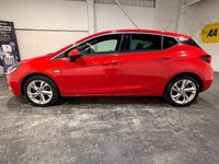 Used Vauxhall Astra SRi 105 HP (77 kW) 2016 Red Hatchback