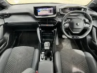 Usado Peugeot 208 Premium 143 HP (105 kW) 2025 Cinzento Citadino