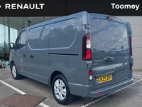 Usado Renault Trafic 150 HP (110 kW) 2025 Cinzento Monovolume