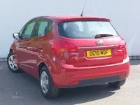 Used Kia Venga 89 HP (65 kW) 2015 Red Hatchback