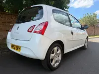 Used Renault Twingo Dynamique 75 HP (55 kW) 2012 White Hatchback