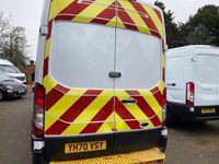 Usado Ford Transit S 130 HP (95 kW) 2020 Branco Van