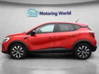 Used Renault Captur Evolution 145 HP (106 kW) 2023 Red SUV