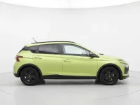 Nuevo Hyundai Bayon Blackline 90 CV (66 kW) 2026 Verde SUV