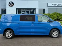 Novo VW Transporter Pro 150 HP (110 kW) 2025 Azul Van