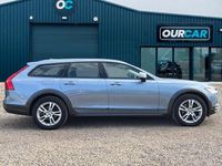 Used Volvo V90 CC 190 HP (139 kW) 2019 Blue Estate