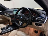 Begagnad BMW X5 M Sport 2014 Silver SUV