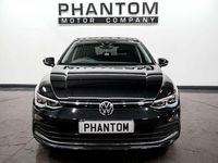 Begagnad VW Golf VII Style 2020 Svart Halvkombi