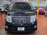 Używany Nissan Elgrand 2022 Czarny Minivan