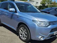 Used Mitsubishi Outlander P-HEV 2014 Blue SUV