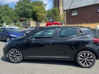 Used Renault Clio Iconic 90 HP (66 kW) 2022 Hatchback