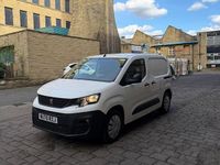 Used Peugeot Partner 131 HP (96 kW) 2020 White MPV