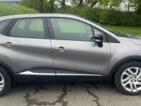 Usado Renault Captur Dynamique 90 HP (66 kW) 2015 Cinzento SUV