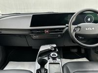 Begagnad Kia EV6 Air 166 kW (226 HK) 2021 Grå SUV