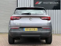 Used Vauxhall Grandland X S 130 HP (95 kW) 2018 Grey SUV