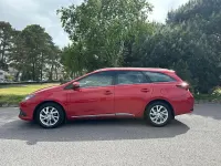 Used Toyota Auris Business Edition 116 HP (85 kW) 2016 Red Estate