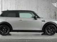Used Mini Cooper Classic 134 HP (98 kW) 2023 Silver Hatchback