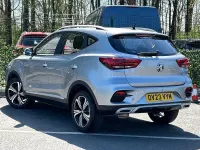 Usado MG ZS Excite 106 HP (77 kW) 2023 Prateado SUV