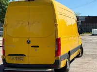 Used Mercedes Sprinter Progressive 143 HP (105 kW) 2020 Yellow Van